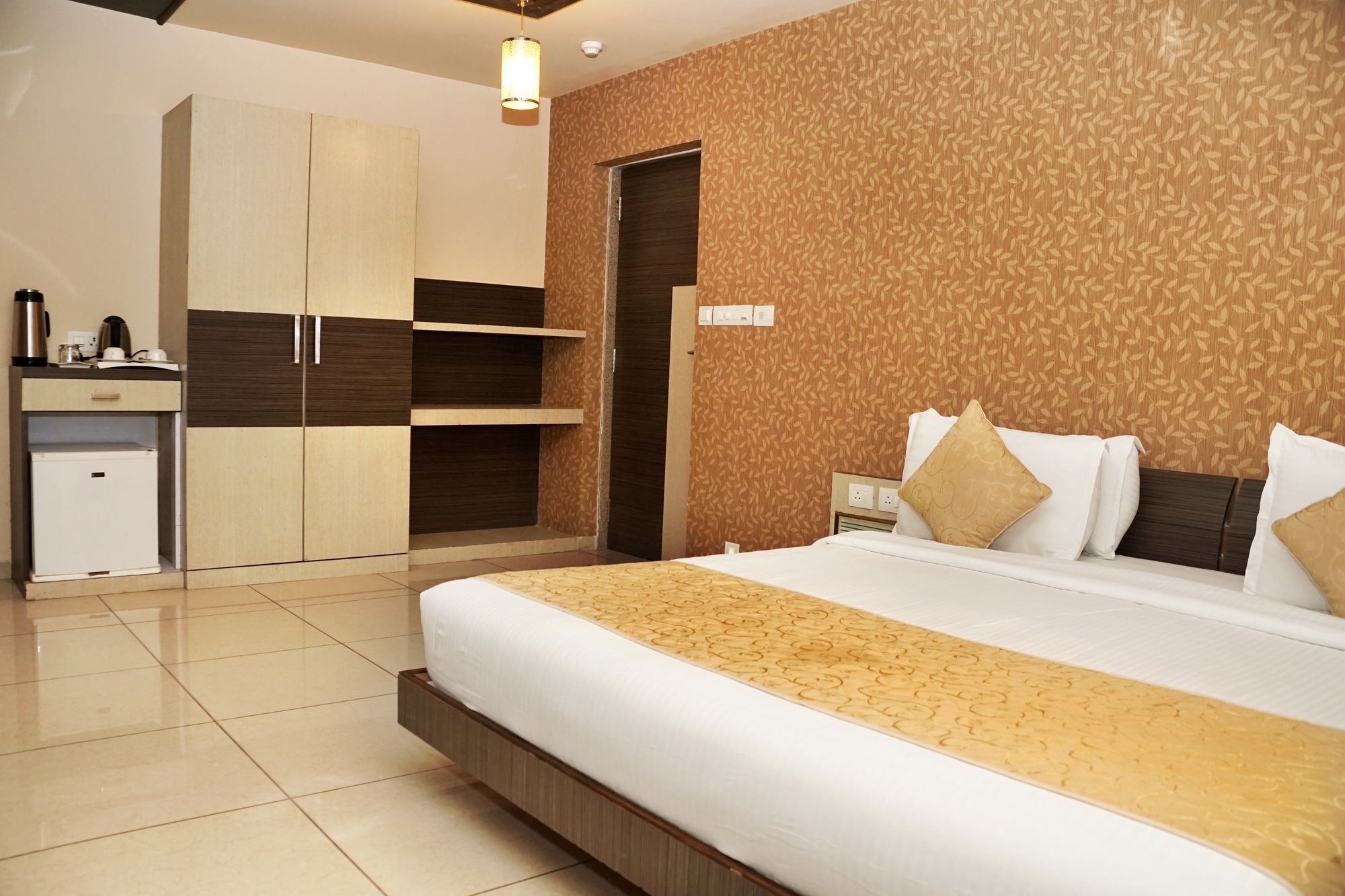 Hotel Gormoh Ahmedabad Exteriör bild